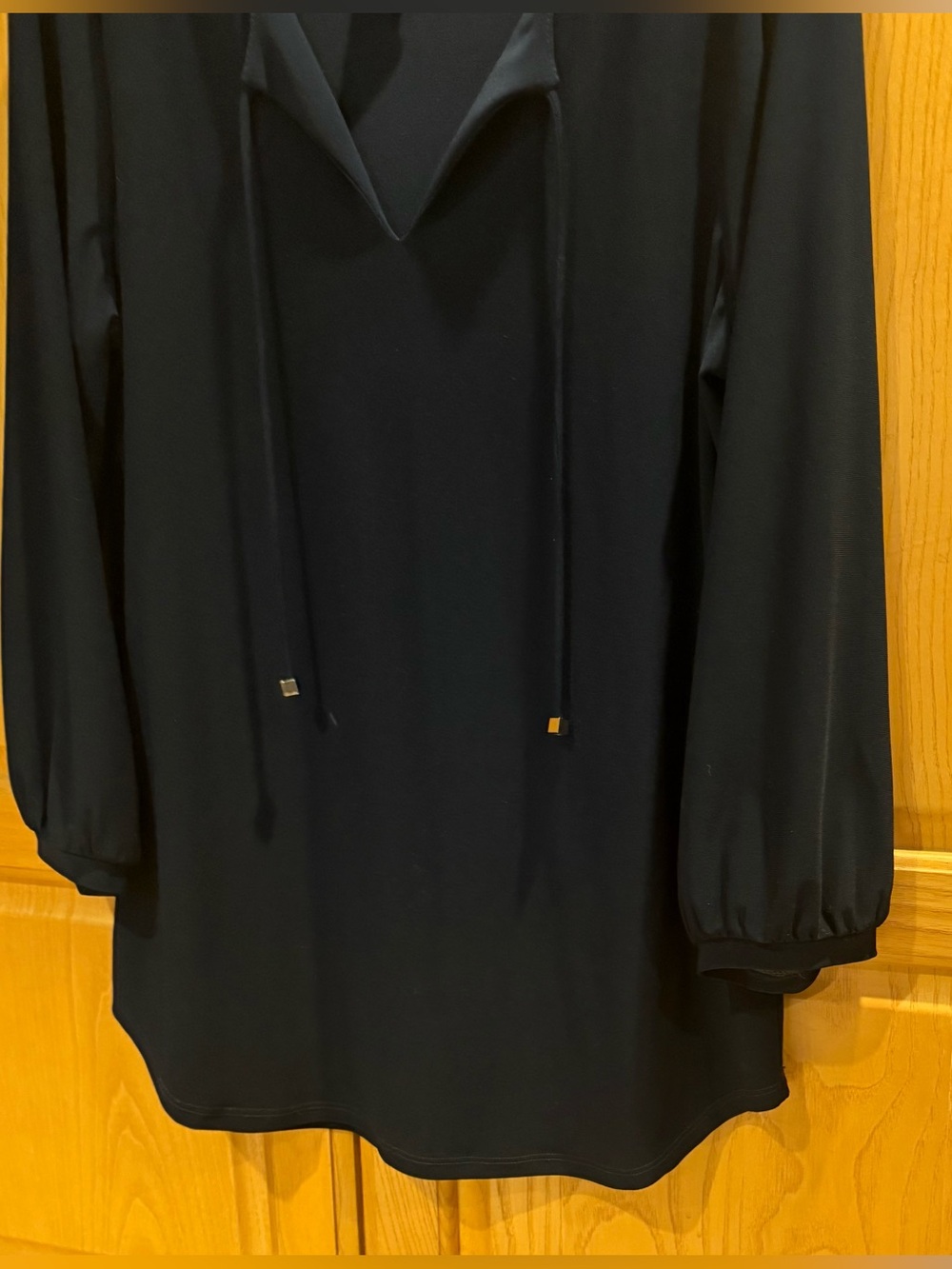 Joseph Ribkoff Women’s Black Long Sleeve Tunic Top Tie Neck Top Size 10 - Picture 3 of 7
